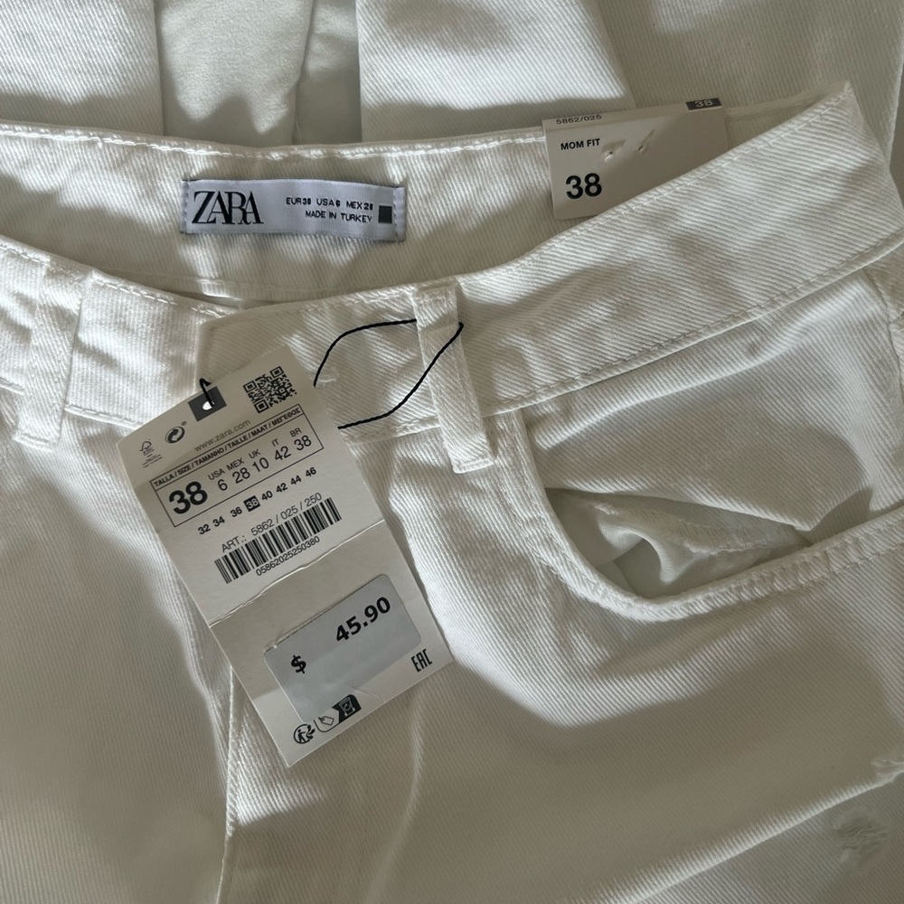 Zara mom fit jeans, high rise ankle length